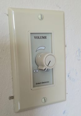 Serving area audio dial